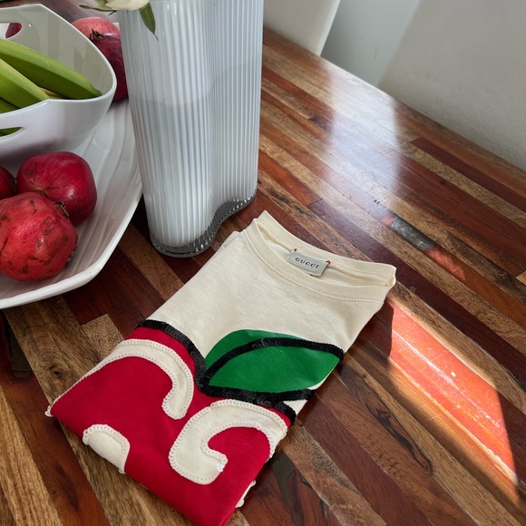 Authentic Gucci Cherry Blossom Sequence T-Shirt - Picture 5 of 7
